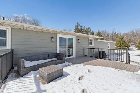 14303 Raven Avenue Mason City IA 50401