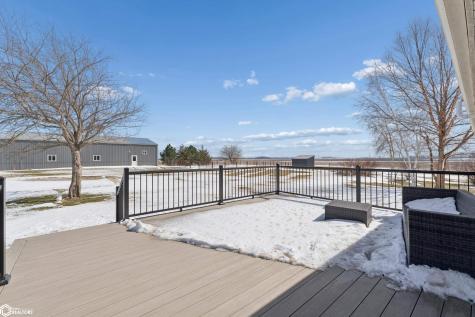 14303 Raven Avenue Mason City IA 50401