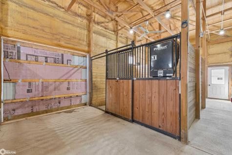 14303 Raven Avenue Mason City IA 50401