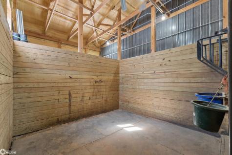 14303 Raven Avenue Mason City IA 50401