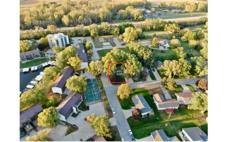 408 Orchard Lane Clear Lake IA 50428