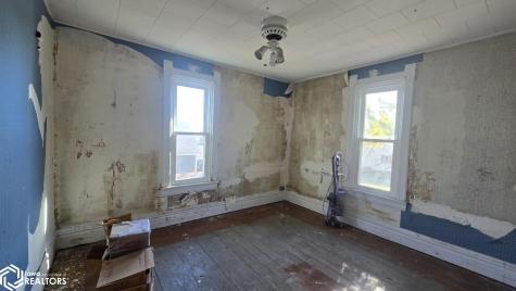 203 Keerl Street Joice IA 50446