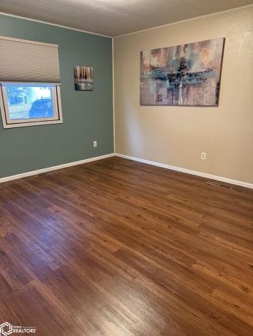 719 2nd Street NE Clarion IA 50525