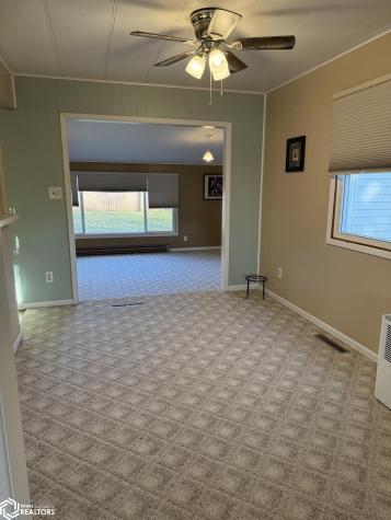 719 2nd Street NE Clarion IA 50525