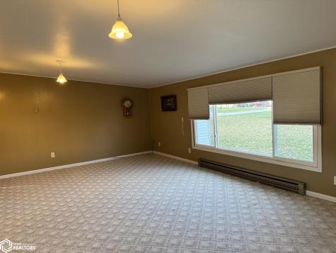 719 2nd Street NE Clarion IA 50525