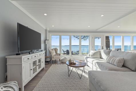 537 N Shore Drive Clear Lake IA 50428