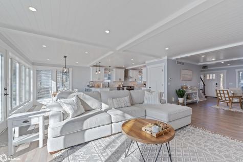 537 N Shore Drive Clear Lake IA 50428