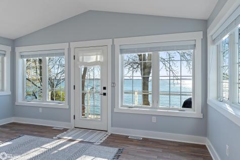 537 N Shore Drive Clear Lake IA 50428