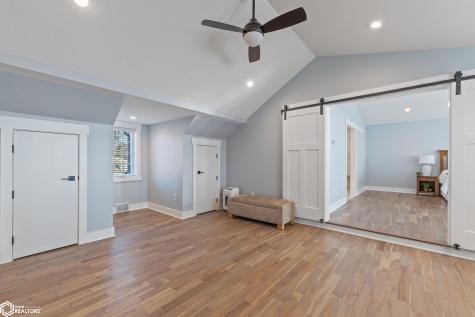 537 N Shore Drive Clear Lake IA 50428
