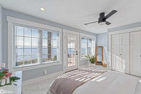 537 N Shore Drive Clear Lake IA 50428
