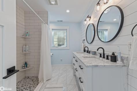 537 N Shore Drive Clear Lake IA 50428