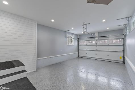 537 N Shore Drive Clear Lake IA 50428