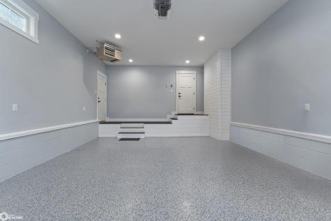 537 N Shore Drive Clear Lake IA 50428