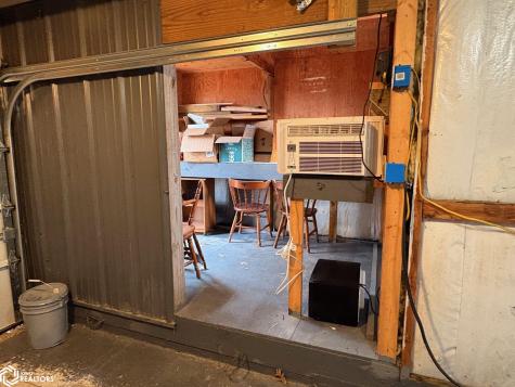 116 W 2nd Street Iowa Falls IA 50126