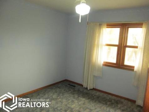 312 1st Street NW Belmond IA 50421