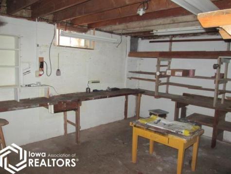 312 1st Street NW Belmond IA 50421