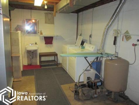 312 1st Street NW Belmond IA 50421