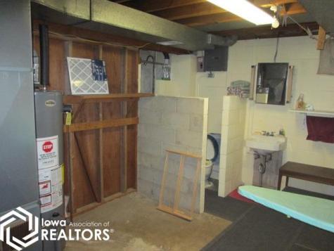 312 1st Street NW Belmond IA 50421