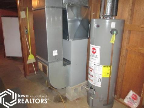 312 1st Street NW Belmond IA 50421