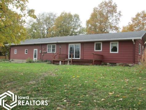 312 1st Street NW Belmond IA 50421