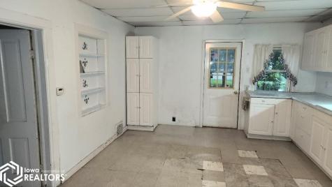 2000 2nd Avenue S Clear Lake IA 50428