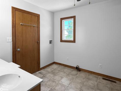 1315 70th Street Iowa Falls IA 50126