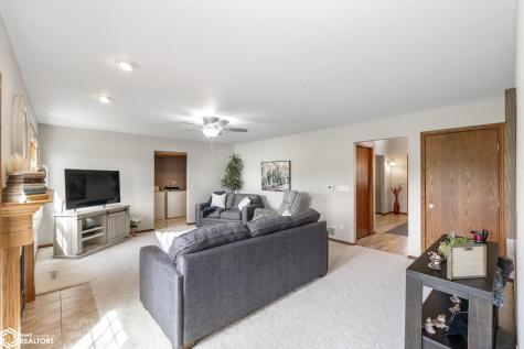 1530 S Kentucky Avenue Mason City IA 50401