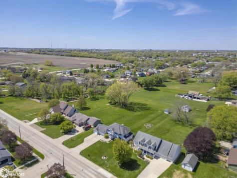 1530 S Kentucky Avenue Mason City IA 50401