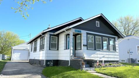 812 10th Street NE Mason City IA 50401