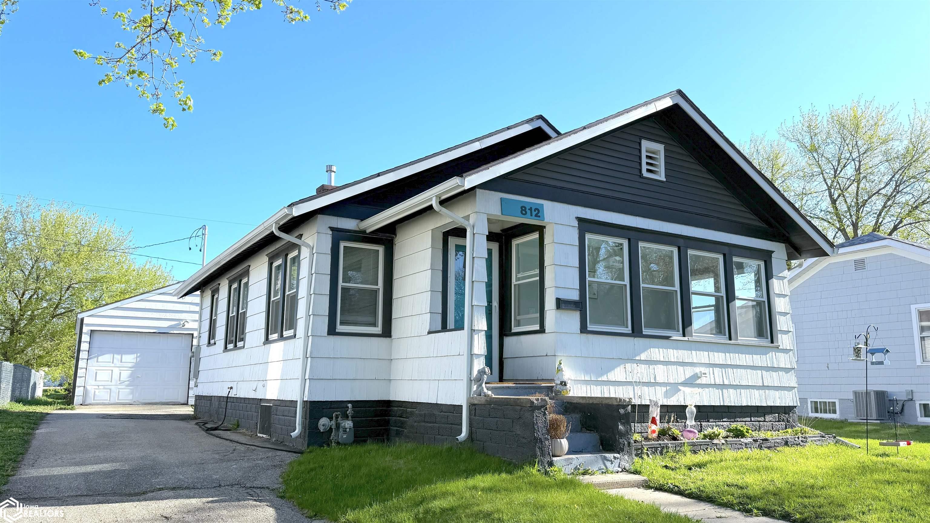 812 10th Street NE Mason City IA 50401