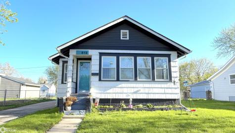 812 10th Street NE Mason City IA 50401