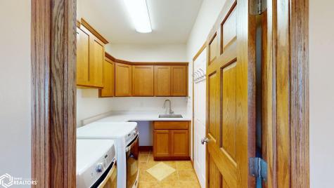 1500 Jade Court Mason City IA 50401