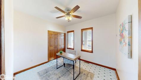 1500 Jade Court Mason City IA 50401