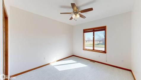1500 Jade Court Mason City IA 50401