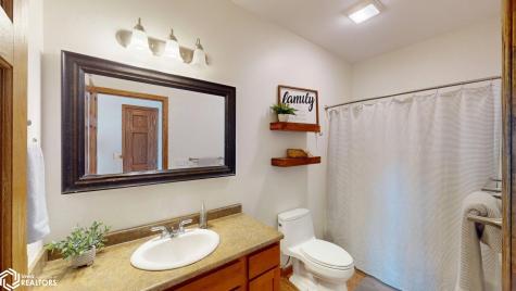 1500 Jade Court Mason City IA 50401
