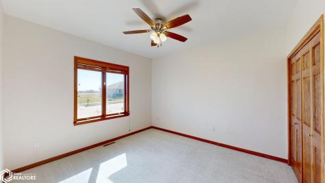 1500 Jade Court Mason City IA 50401