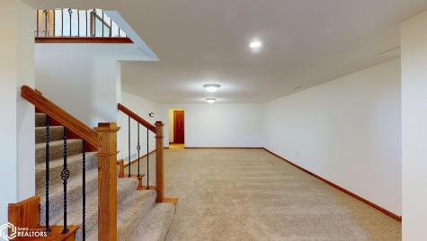 1500 Jade Court Mason City IA 50401