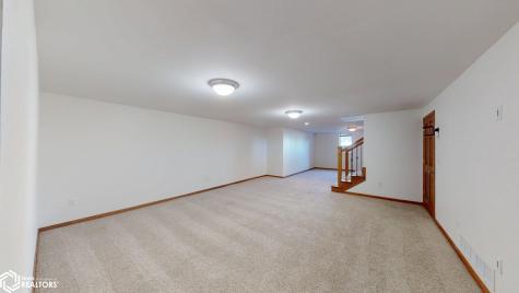 1500 Jade Court Mason City IA 50401