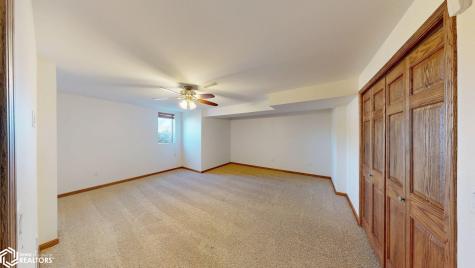 1500 Jade Court Mason City IA 50401