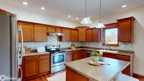 1500 Jade Court Mason City IA 50401