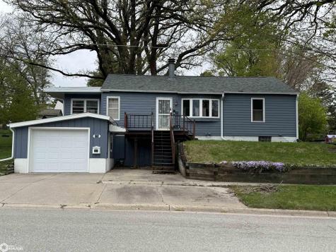 436 W O Street Forest City IA 50436