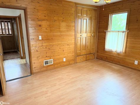 436 W O Street Forest City IA 50436