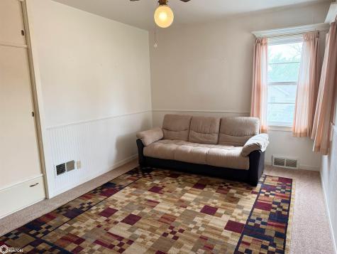 436 W O Street Forest City IA 50436