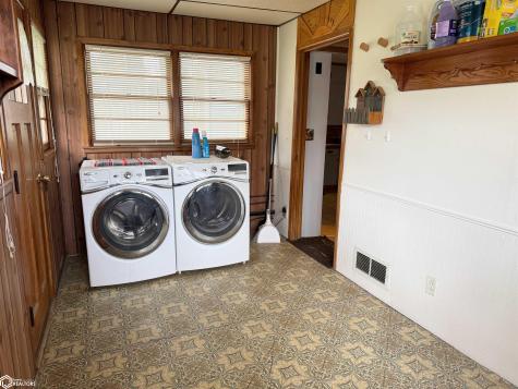 436 W O Street Forest City IA 50436
