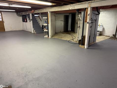 436 W O Street Forest City IA 50436
