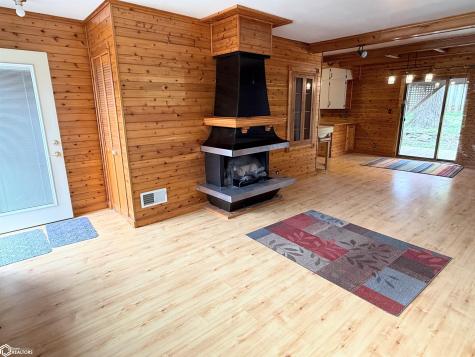 436 W O Street Forest City IA 50436