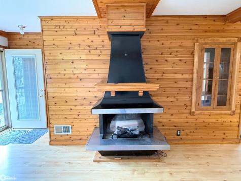 436 W O Street Forest City IA 50436