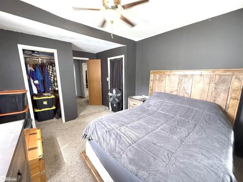 231 25th Street SW Mason City IA 50401