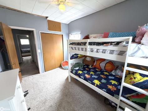 231 25th Street SW Mason City IA 50401