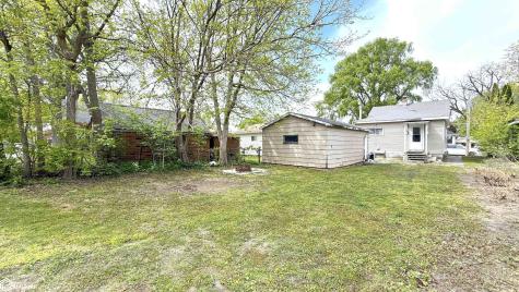 231 25th Street SW Mason City IA 50401